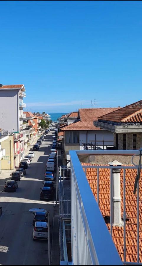 D Annunziohouse Bed & Breakfast Martinsicuro Exterior foto